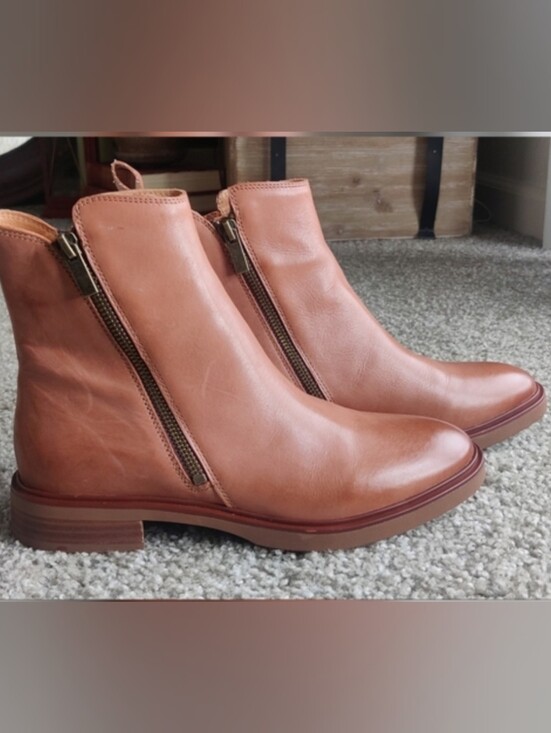 eos Shoes - NWT Tan Leather Ankle Boot EU 38 (Size 8)